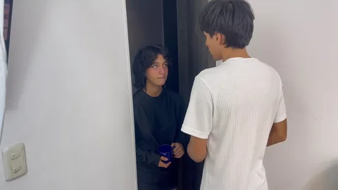 Vecina Nueva De Mi Unidad Es Muy Cachonda Y Me Viene a Pedir Que Me La Folle …